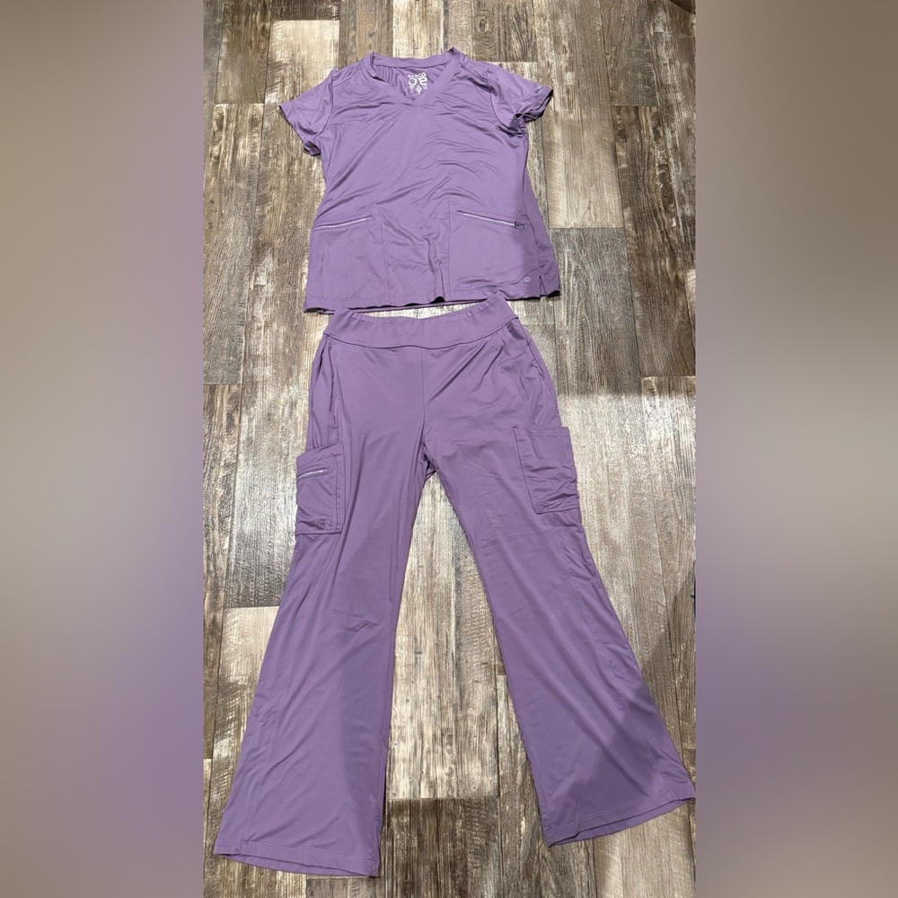 Barco One Scrub Set